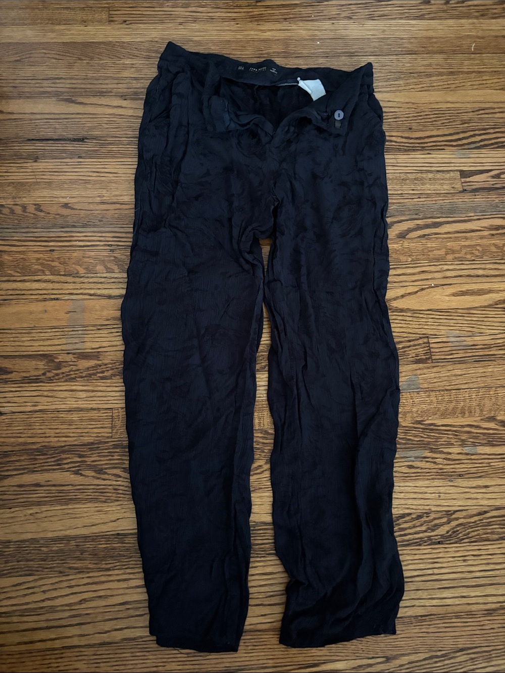 Black women’s Lightweight Linen-Blend Pants